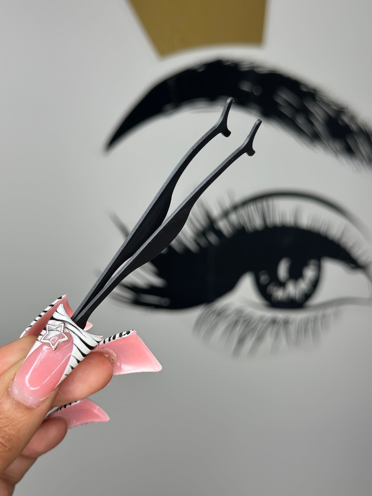 Eyelash Tweezers