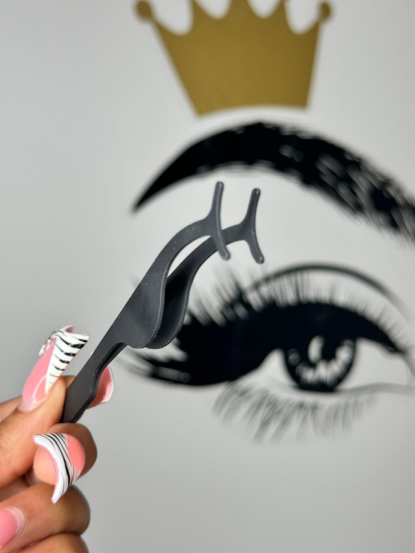 Eyelash Tweezers